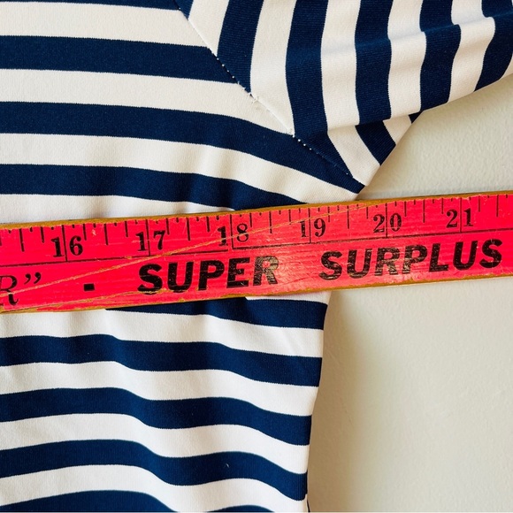 J. McLaughlin Navy Stripe V-neck 3/4 Sleeve Stretchy Blouse - Picture 6 of 8